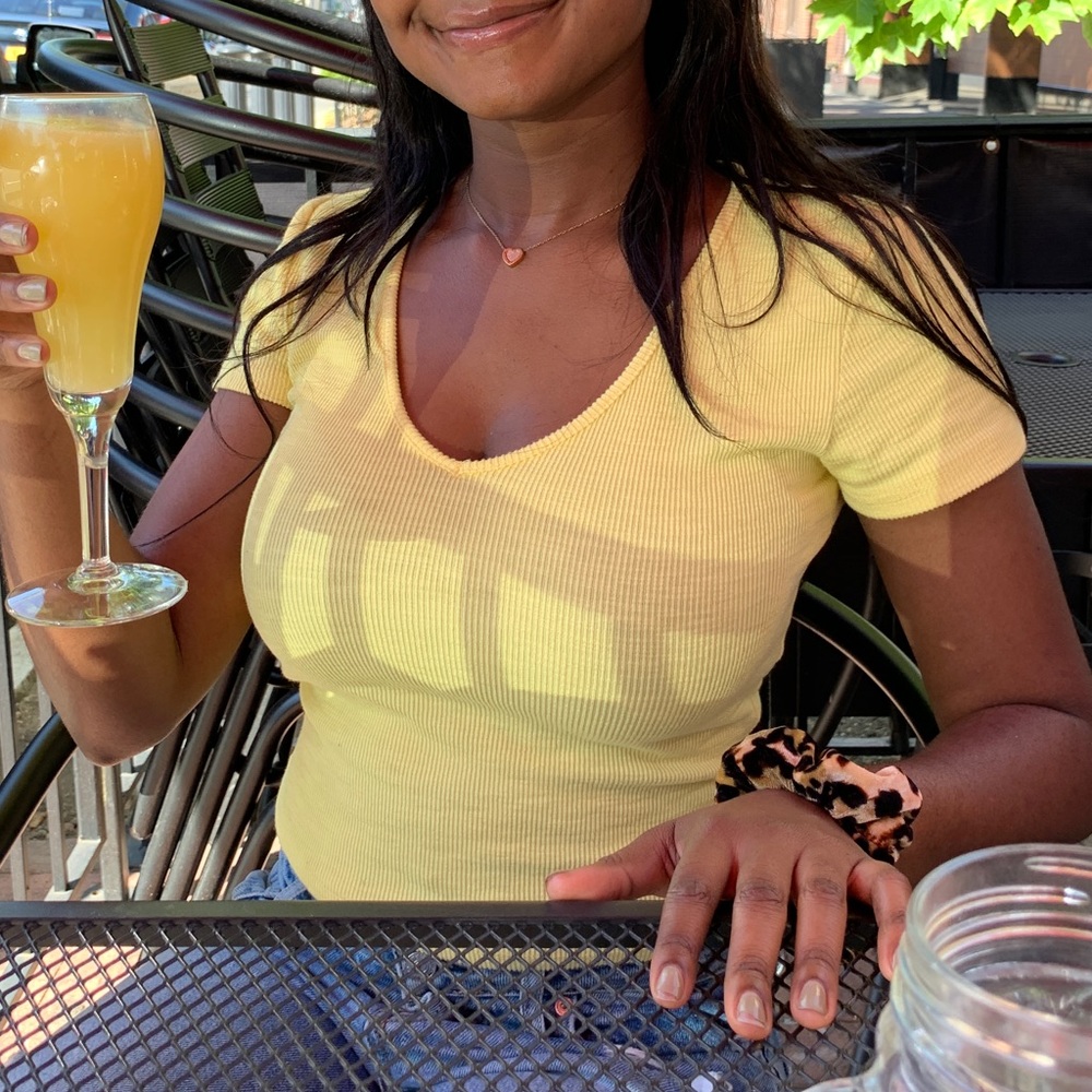SUNSHINE YELLOW TOP BRANDY PACSUN